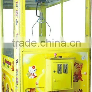 Toy Gift Claw Crane Game Machine thumbnail-1