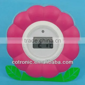 TPR Flower Shape Bath Thermometer thumbnail-1