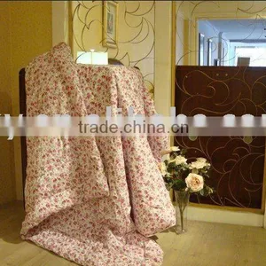 Luxury and High Quality Printed Cotton Silk Quilt thumbnail-1
