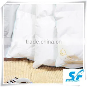 Factory Wholesale Cheap Super Soft Cotton Feather Down Comforter thumbnail-1