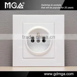 16 Amp French Type Wall Socket thumbnail-1