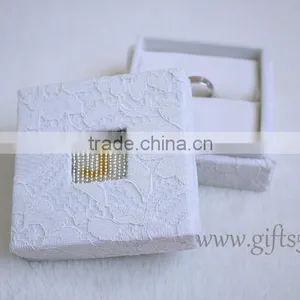 Personalized Engagement Ring Box With Beaded Name Plate of J thumbnail-2