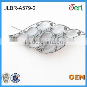 Wholesale Bridal Crystal Invitation Brooches thumbnail-1