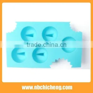 Lovely Shark Fin Ice Cube Tray 4-tray Eco-friendly Silicone Ice Mould thumbnail-4