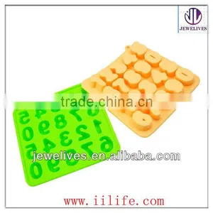 Manufacturer of Vampire Teeth Silicone Ice Cube Tray Mold thumbnail-1