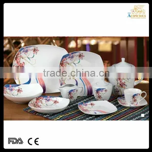 China Wholesale Latest Dress Designs47 Pcs Decal Porcelain Dinnerware Set thumbnail-4
