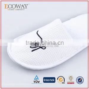 Disposable Waffle Slippers for Hotel Custom Logo Ladies Bedroom Slippers thumbnail-3
