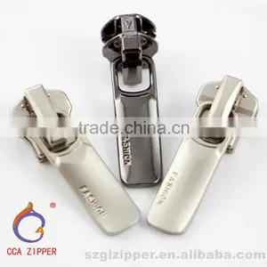 Professional Fashion Plastic Metal Zipper Slider Wholesale OEM Zipper Slider thumbnail-2