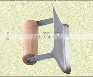 Carbon Steel Corner Trowel With Wooden Handle thumbnail-1