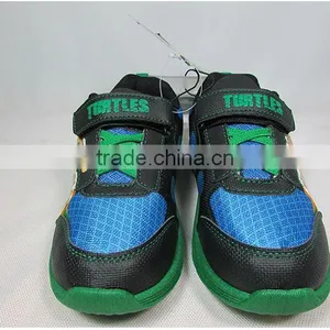China Factory Export Excess Stock Kids Sports Shoes Clearance for Sale thumbnail-4
