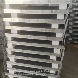 Best Selling  2433149 2362748 Excavator Hydraulic Oil Cooler Radiator Water Tank thumbnail-3