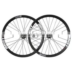 2016 Durable MTB Bike Carbon Wheels 29 40mm Width Hookless All Mountain Wheels thumbnail-1