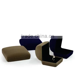 Custom Unique Design Velvet Jewelry Gift Box Ring Box thumbnail-3