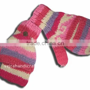 Woolen Gloves thumbnail-1