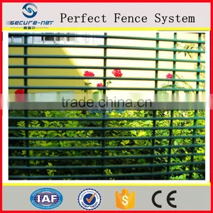 358 High Security Fence/Galvanized 358 High Security Fence/358 Anti Climb High Security Fence thumbnail-1