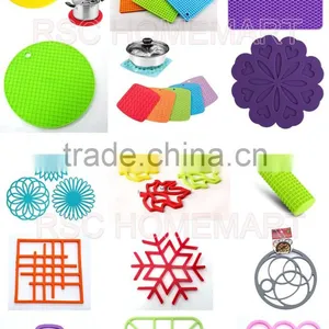 High Heat Resistant Food Grade Round Shaped Silicone Pot Holders Mat for Promotion Gift thumbnail-4