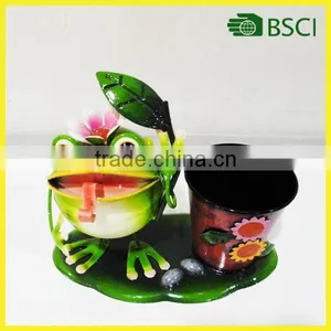 Round Shaped Frog Metal Flower Pot for Special thumbnail-1