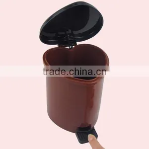 400ML Plastic Heart-shaped Office Dustbin thumbnail-4