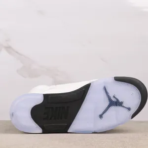 Air Jordan Aj5 AJ5 Air Jordan 5 Is Returning in Its ‘White Metallic thumbnail-3
