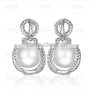 Hot Selling New Design Pave Setting 18K Gold Plated Fashion Drop Pearl Earring thumbnail-5