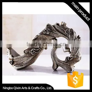 Western Antique Resin Wholesale Wine Rack thumbnail-2