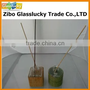 Decorative Glass Bottle Reed Diffuser With Rattan Stick Wholesale thumbnail-1