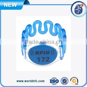 Low Cost 125KHz Re-writable EM4305 ABS Wristband thumbnail-1