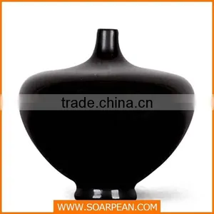 Unique Home Decorative Fiberglass Big Flower Vase thumbnail-4