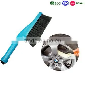 Plastic Short Handle Water Flow Through Car Wheel Wash Brushes thumbnail-1