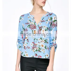 Lady's New Summer Fashionable Printed V Neck Design Long Sleeve Models Short Sleeve Blouse thumbnail-4