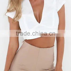 Runwaylover 117 Sexy Deep V-Neck Ladies 2017 Fashion Hollow Out Crop Tops thumbnail-1