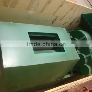 Good Helper For Farmers ! Double Roller Granulator Machine thumbnail-1