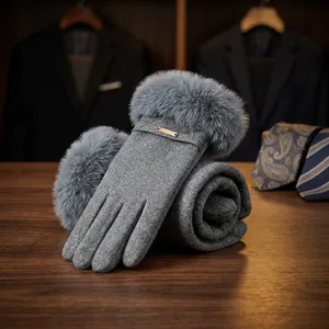 Custom Made Gloves OEM Service Elegant Faux Fur Cuff Metal Accent Soft Thermal Warm Gloves thumbnail-2