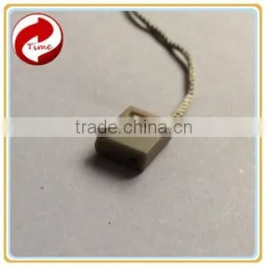 Kraft Paper Garment Hang Tags Wholesalers Garment Plastic Tag thumbnail-3