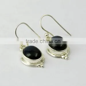 925 Sterling Silver Studded With Blue Labradorite Gemstone Earring thumbnail-1
