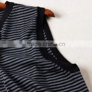 Men's V-neck Stripe Knitting Vest Autumn Wear thumbnail-4