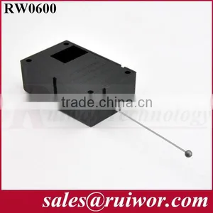 Cuboid Retractable Secure Pulling-box for Retail Product Positioning thumbnail-1