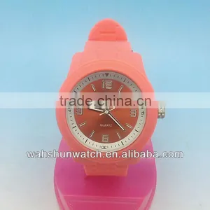 2013 Hottest Custom Cheap Promotional Gift Silicone Watch Manufacturer thumbnail-1