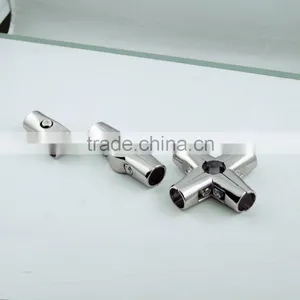 Metal 4 Ways Oxygen Tube Connector thumbnail-3