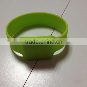 Bespoke Silicone RFID Silicone Wristbands for Promotion thumbnail-5