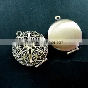 27mm Vintage Style Round Antiqued Bronze Filigree Photo Locket Pendant Charm DIY Supplies 1111002 thumbnail-1