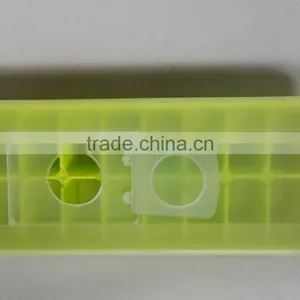 Plastic Ice Cube Tray With Lid and Cover thumbnail-2