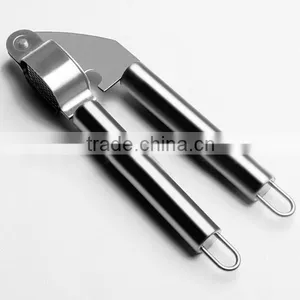 Amazon New Food Grade Approved 100% Stainless Steel Garlic Press Garlic Press and Peeler Kitchen Garlic Peeler thumbnail-5