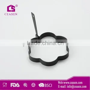 UCC062 Flower Shape Egg Ring With Non-stick Coating thumbnail-1