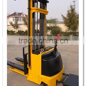CE Certification Triple Hydraulic Electric Pallet Stacker Forklift thumbnail-2