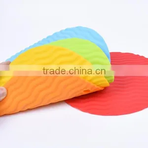 Heat Resistant Non-slip Place Mat Silicone Pot Holder thumbnail-6