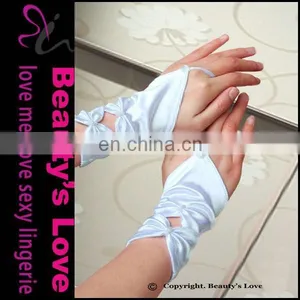 Beauty`s Love Sexy Satin Gloves Wedding Accessory Gloves Without Fingure thumbnail-1