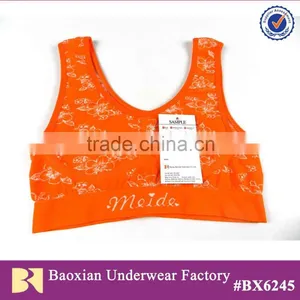 Seamless Floral Jacquard Bra thumbnail-1