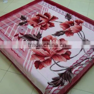 100% Polyester Carved Thermal and Zigzag Raschel Blanket thumbnail-1