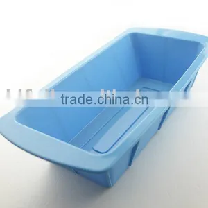 Silicone Cake Mould thumbnail-1